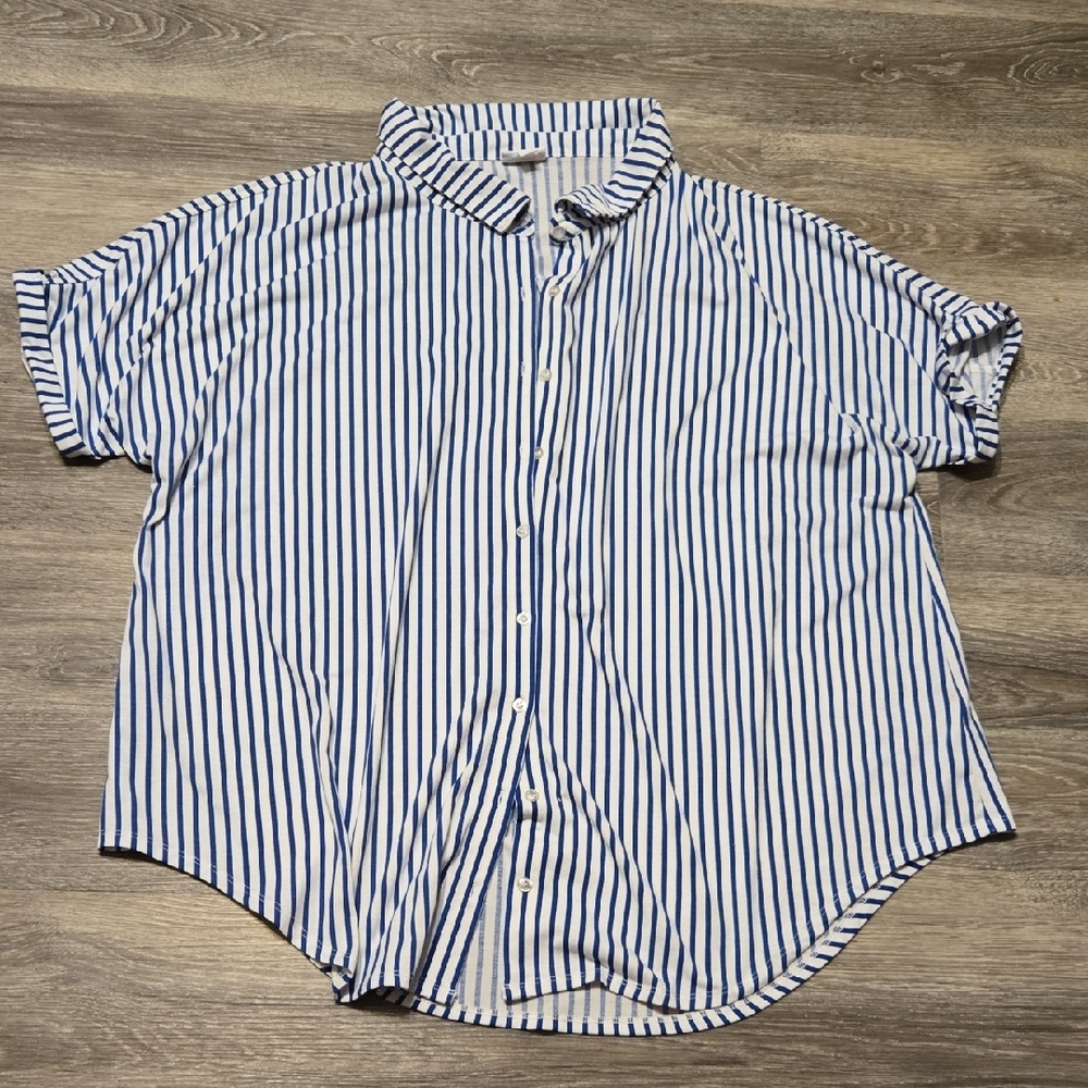 Lularoe Charlie Striped Button Up Sz 2X